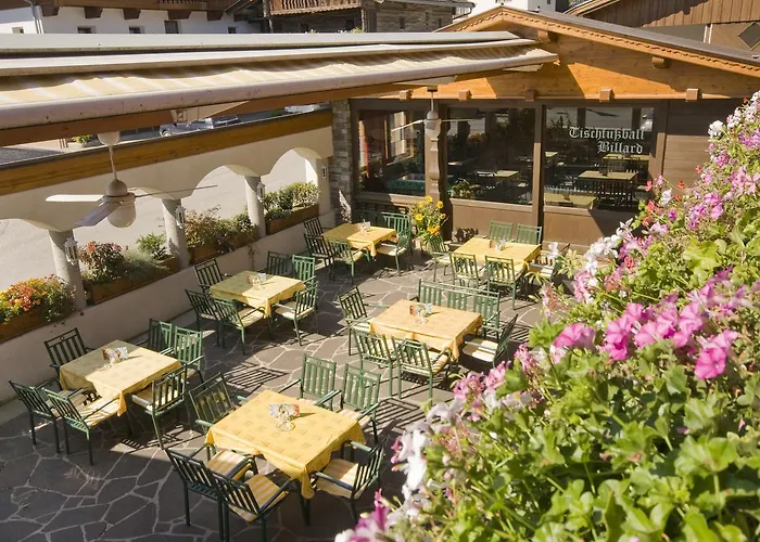 Hauserwirt Szálloda 3*